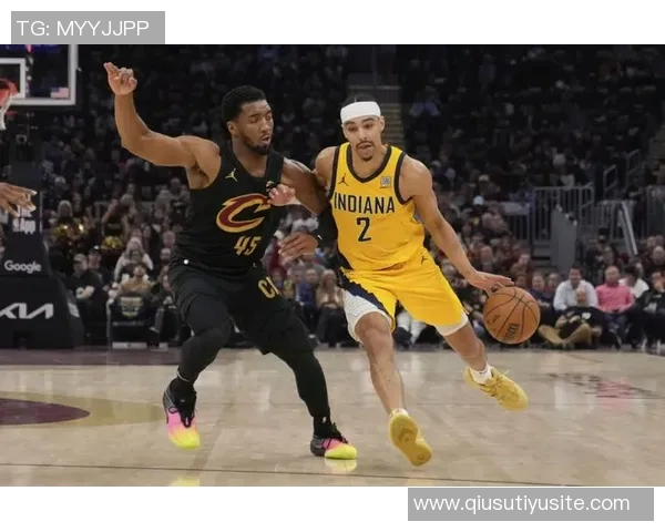 米切尔半场表现低迷8投仅2中三分球全失仅得11分并出现3次失误